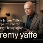 Award-winning photographer Jeremy Yaffe teaching a workshop in Boston.