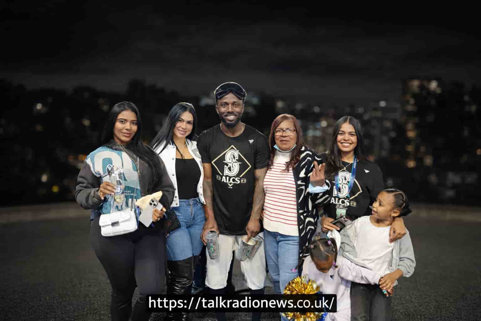 Cenelia Pinedo Blanco biography private life and family background